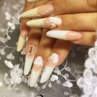Hochzeitsnägel - Russische Mandel